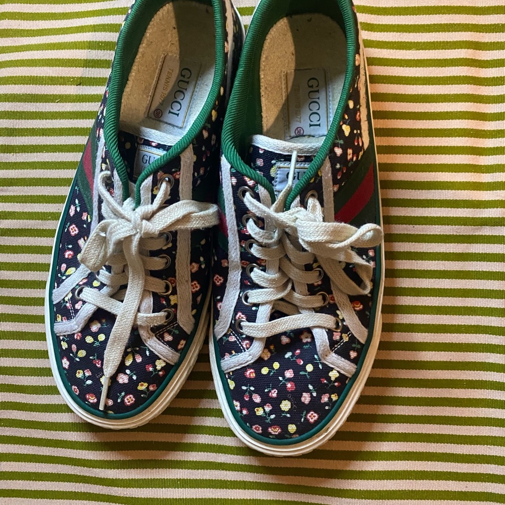 Gucci Limited Edition Sneaker with Liberty of London floral Print size 38 - Picture 4 of 11